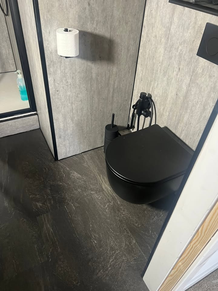 New en-suite in Leith